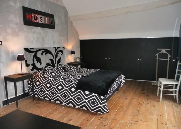 La Renaudiere 度假居 Dance (Orne)